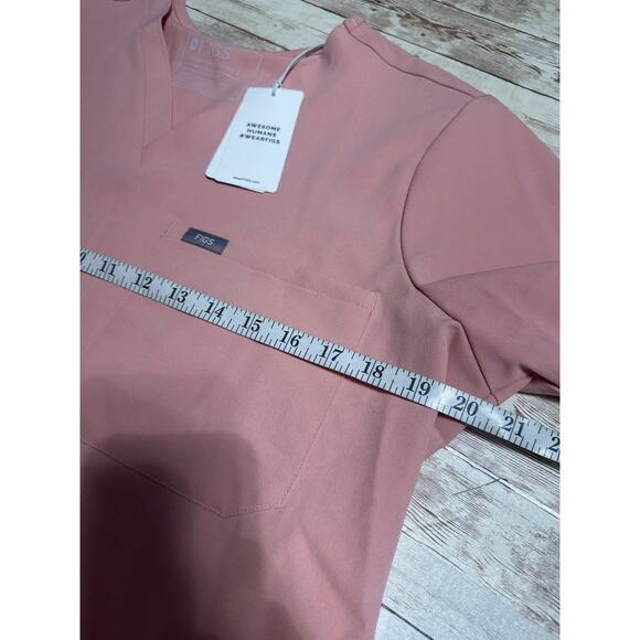 FIGS Catarina One-Pocket Scrub Top Size Large Pink Nurse Scrubs Blush NWT - Picture 5 of 6